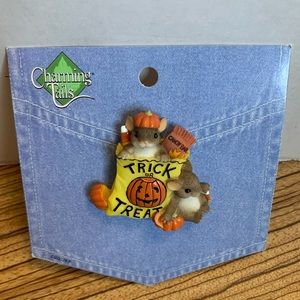 Vintage Charming Tails Trick or Treat Bag Pin